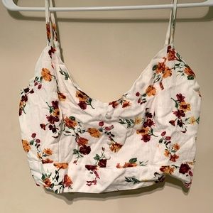 Floral buttoned crop top